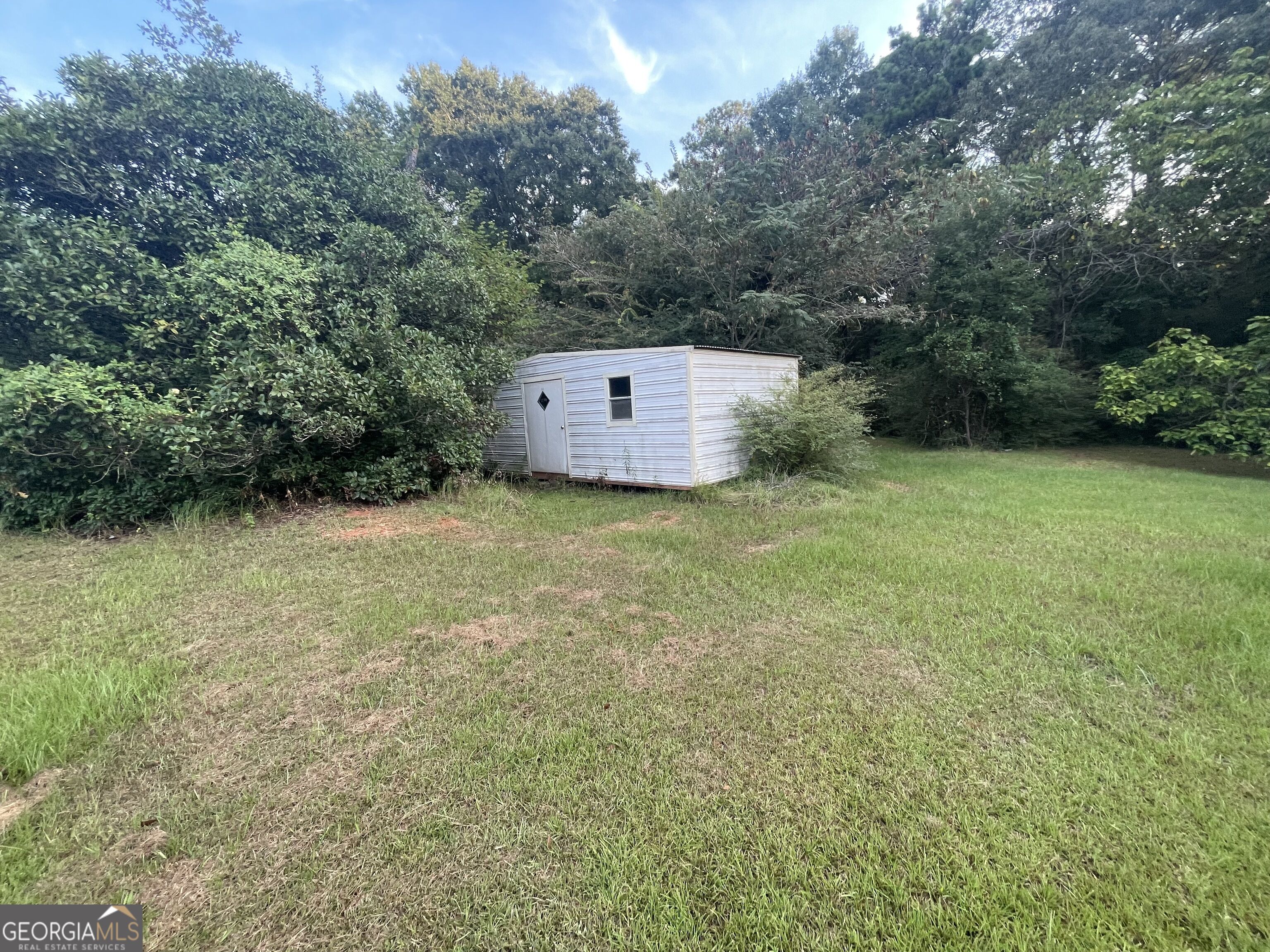 541 Highway 18 W Property Photo 4