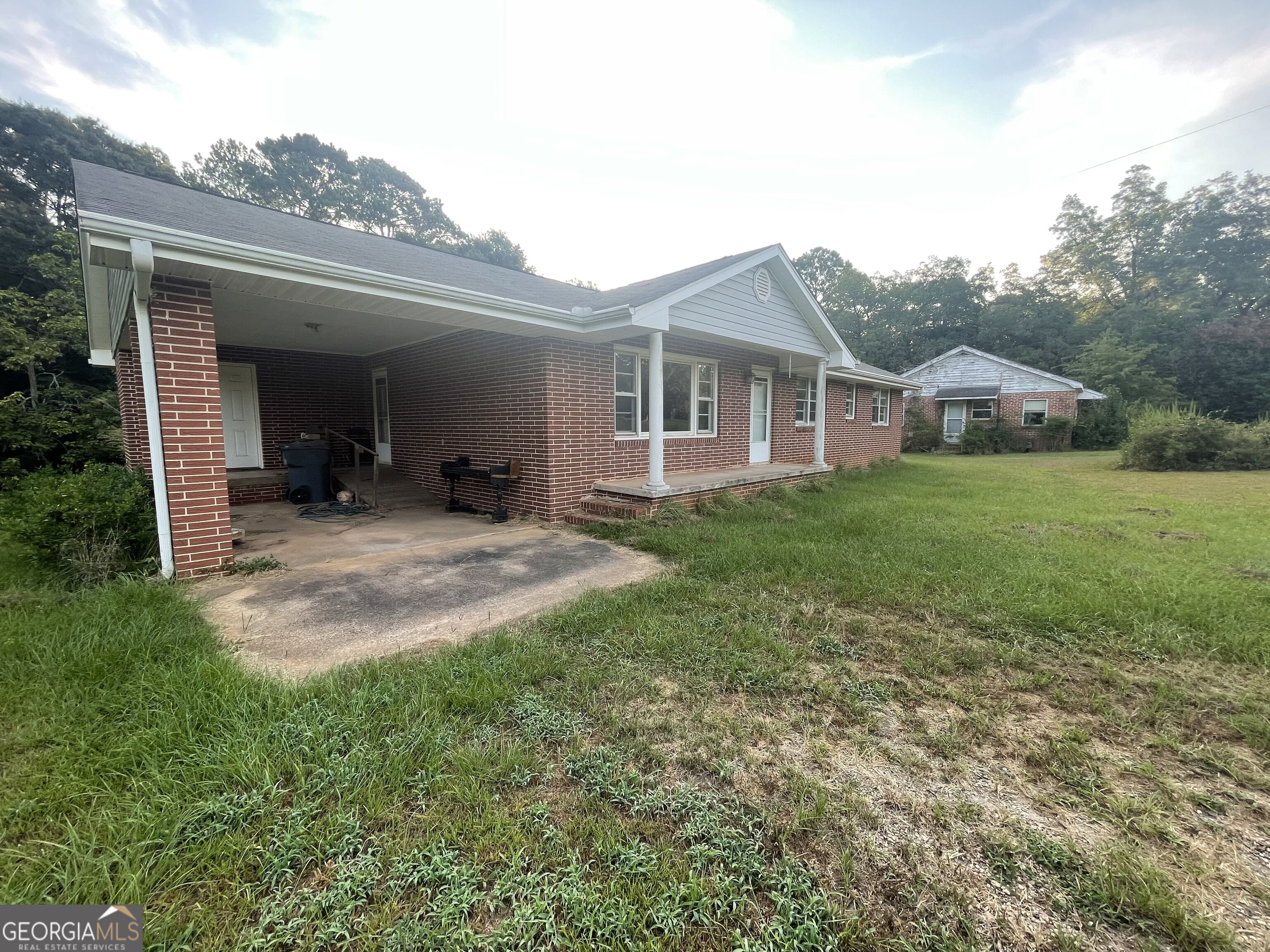 541 Highway 18 W Property Photo 5