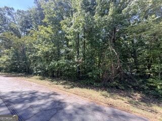 82 Crescent Drive Property Photo 5