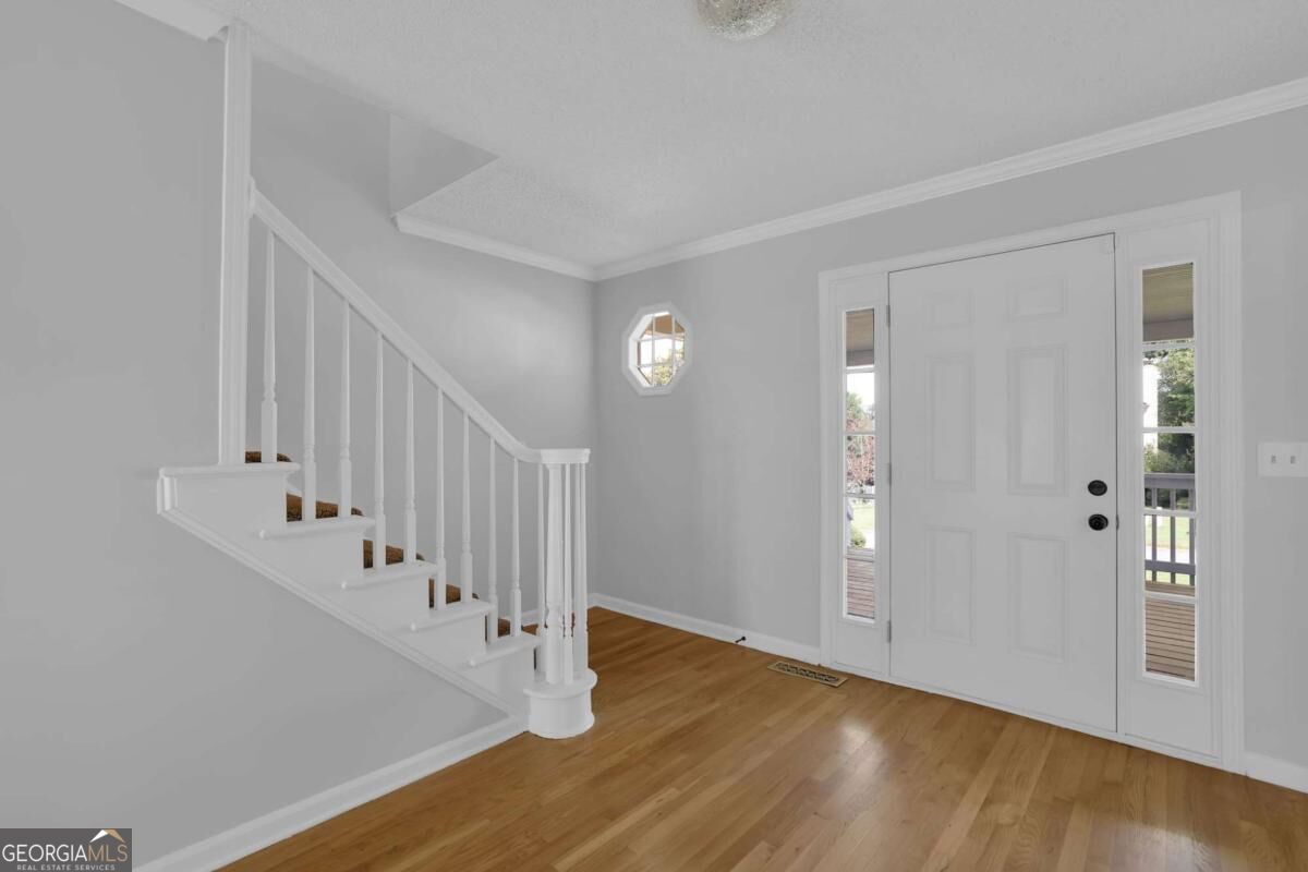 2851 Carnegie Way Sw Property Photo 3