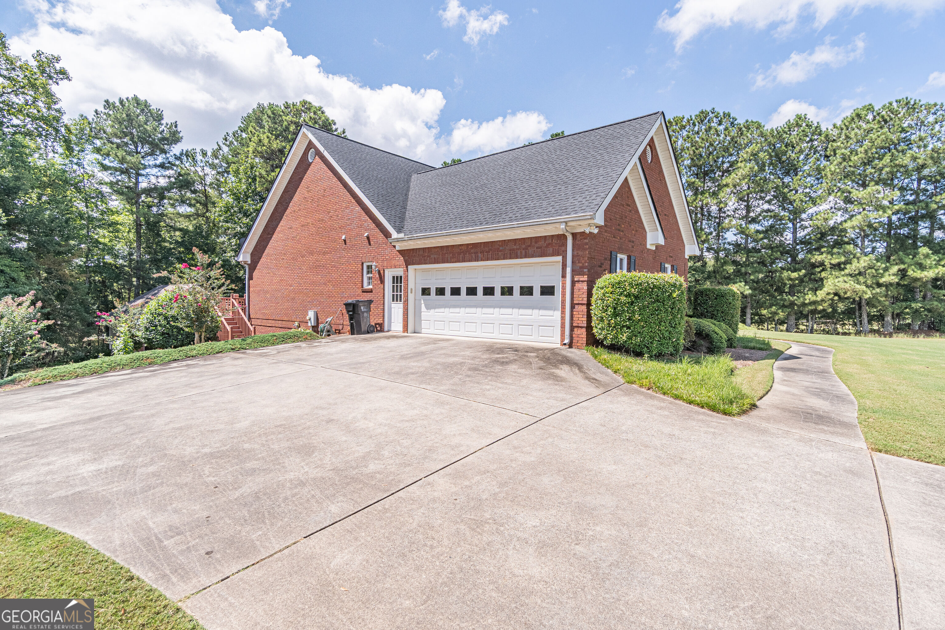 3562 Thompson Mill Road Property Photo 4