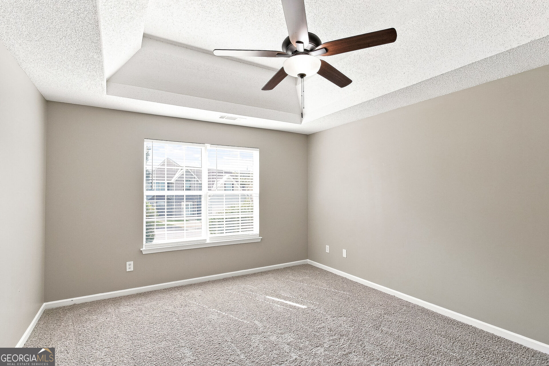 6258 Lakeview Court Property Photo 17