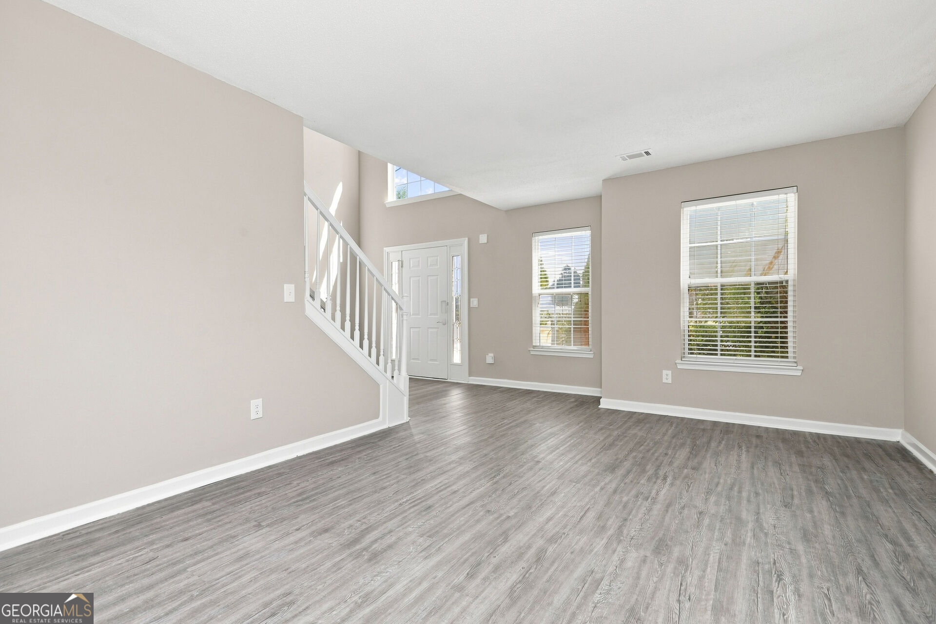 406 Grier Drive Property Photo 2