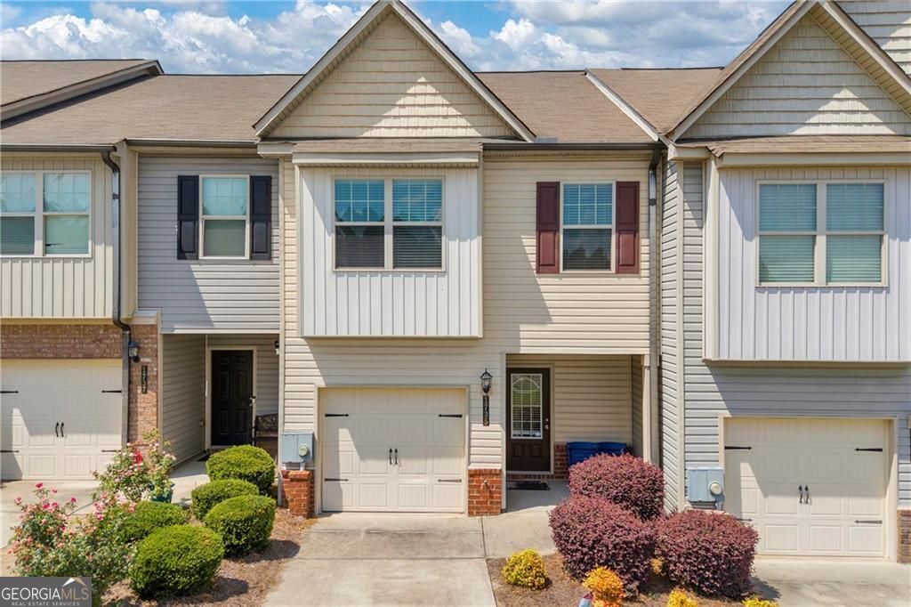 1735 Snapping Court Property Photo 1