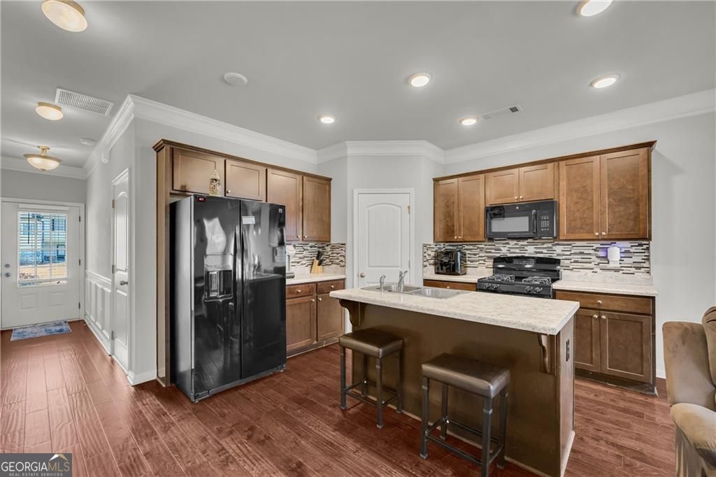 1735 Snapping Court Property Photo 6