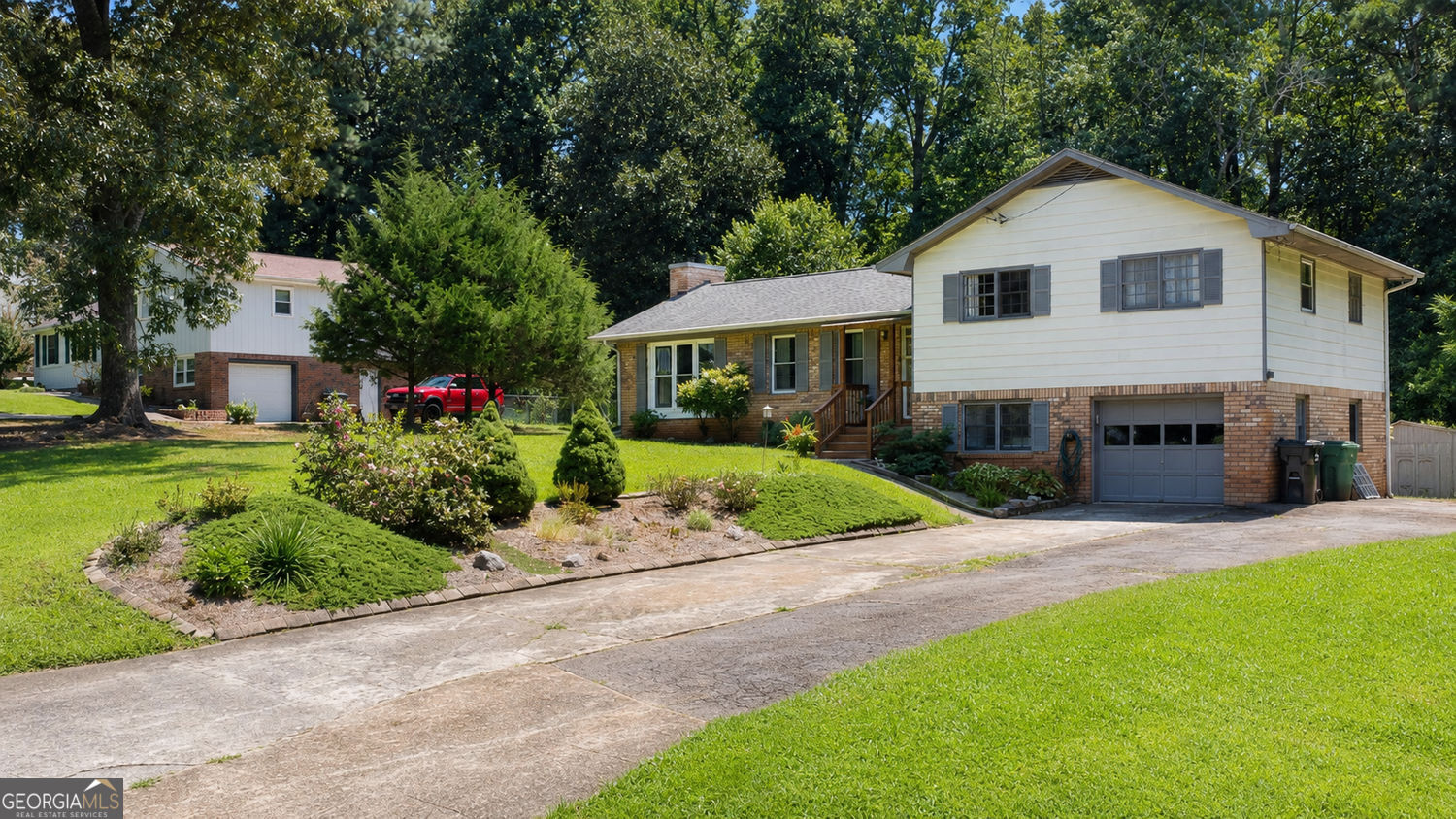 1627 Dogwood Lane Property Photo 1