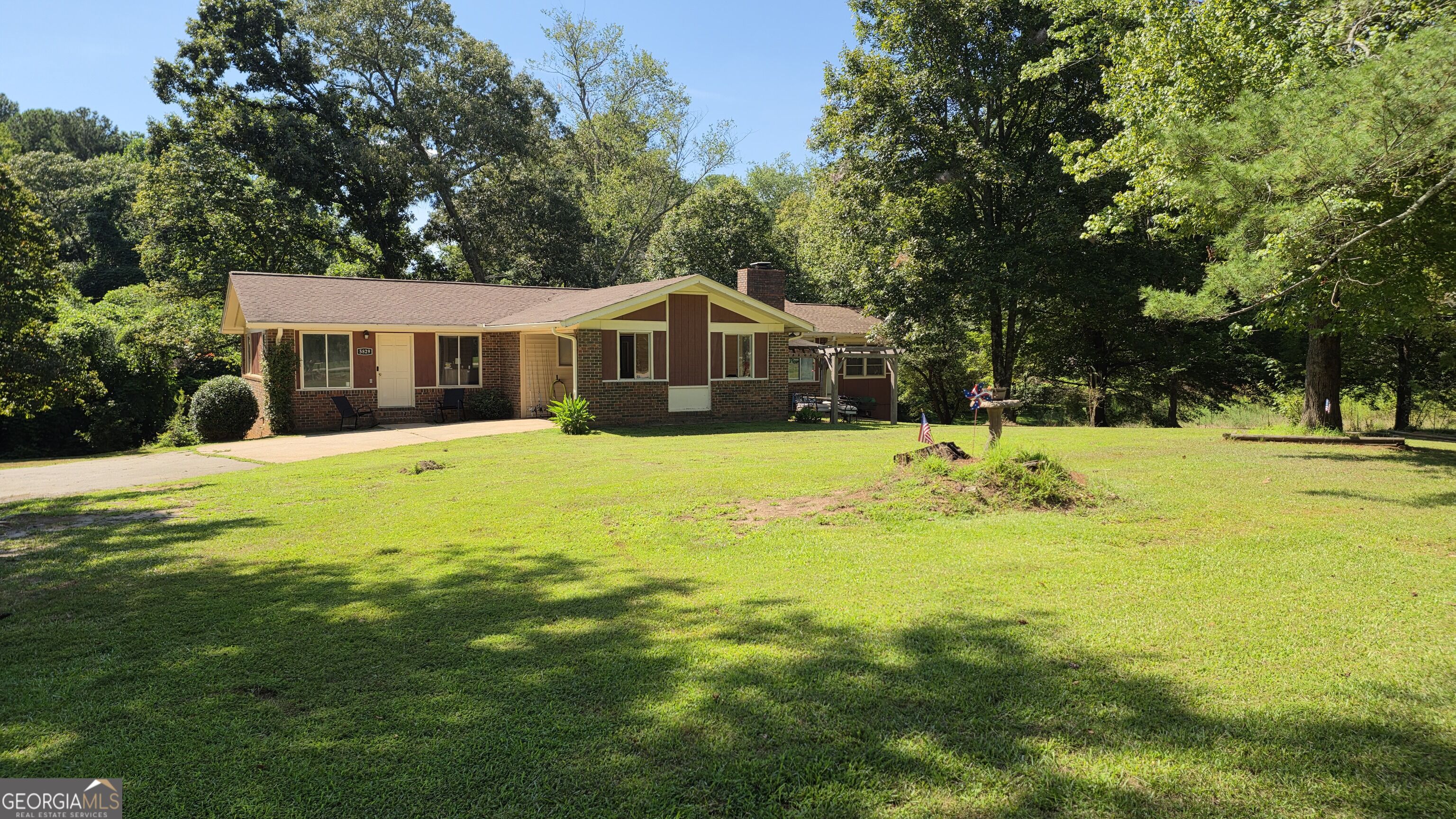 5829 Clarks Bridge Road