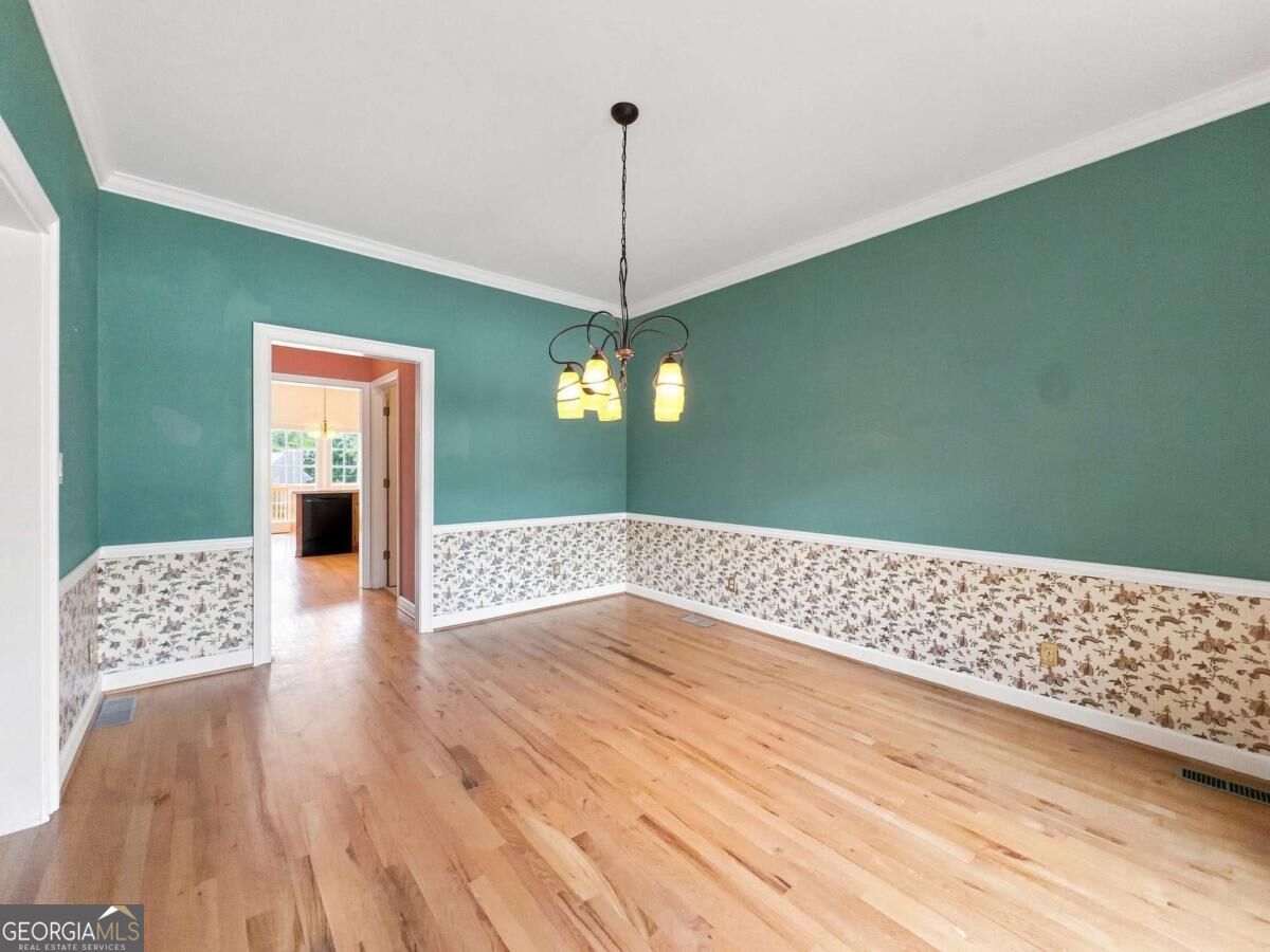 4345 Hambrick Place Property Photo 5