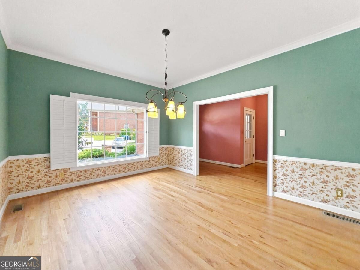 4345 Hambrick Place Property Photo 6