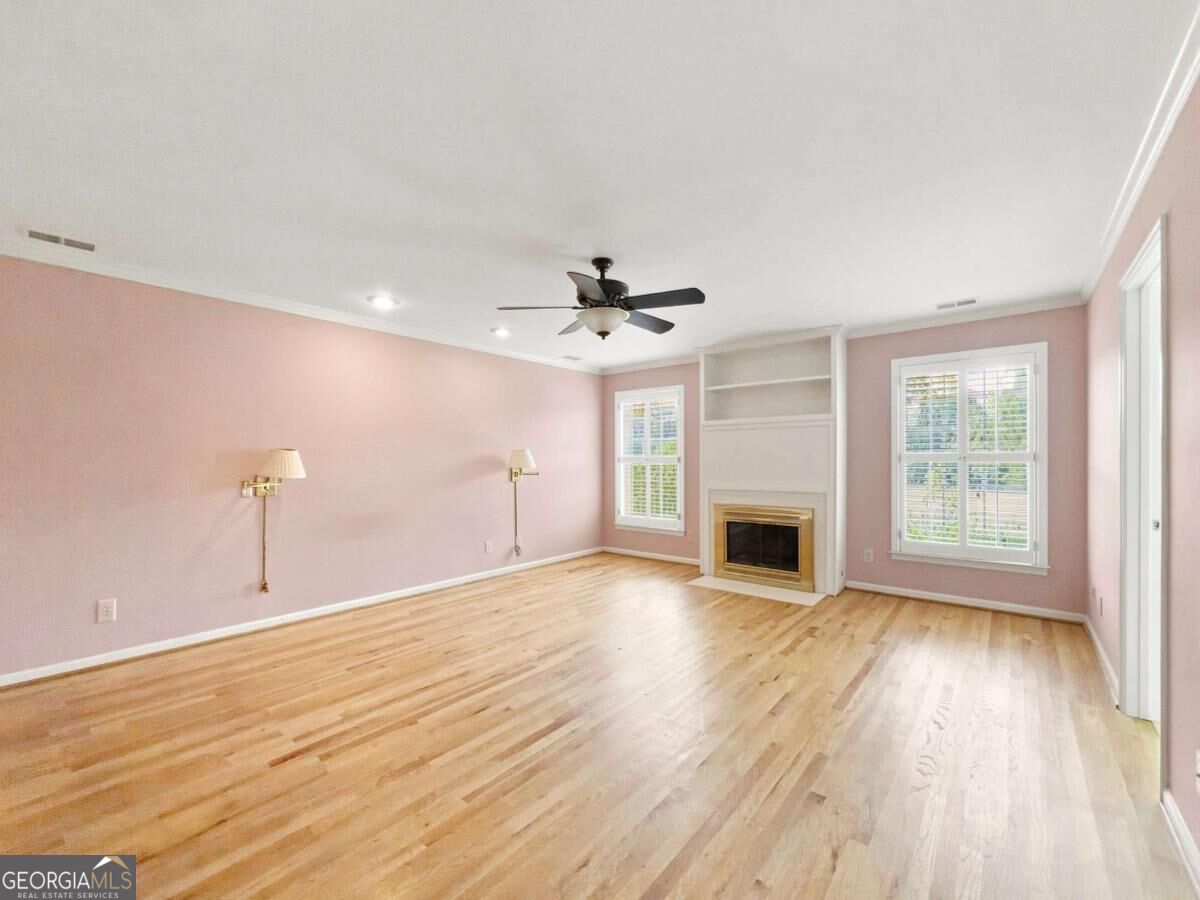 4345 Hambrick Place Property Photo 16