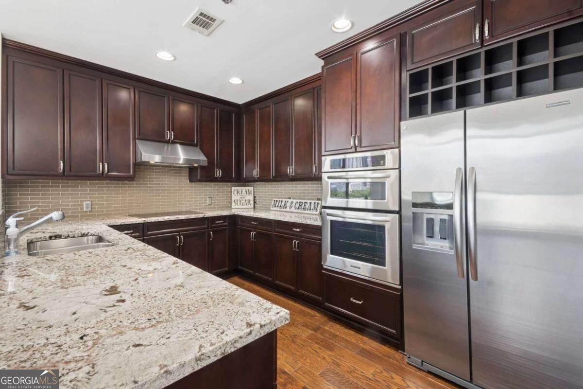 270 17th Street Nw # 601 Property Photo 4