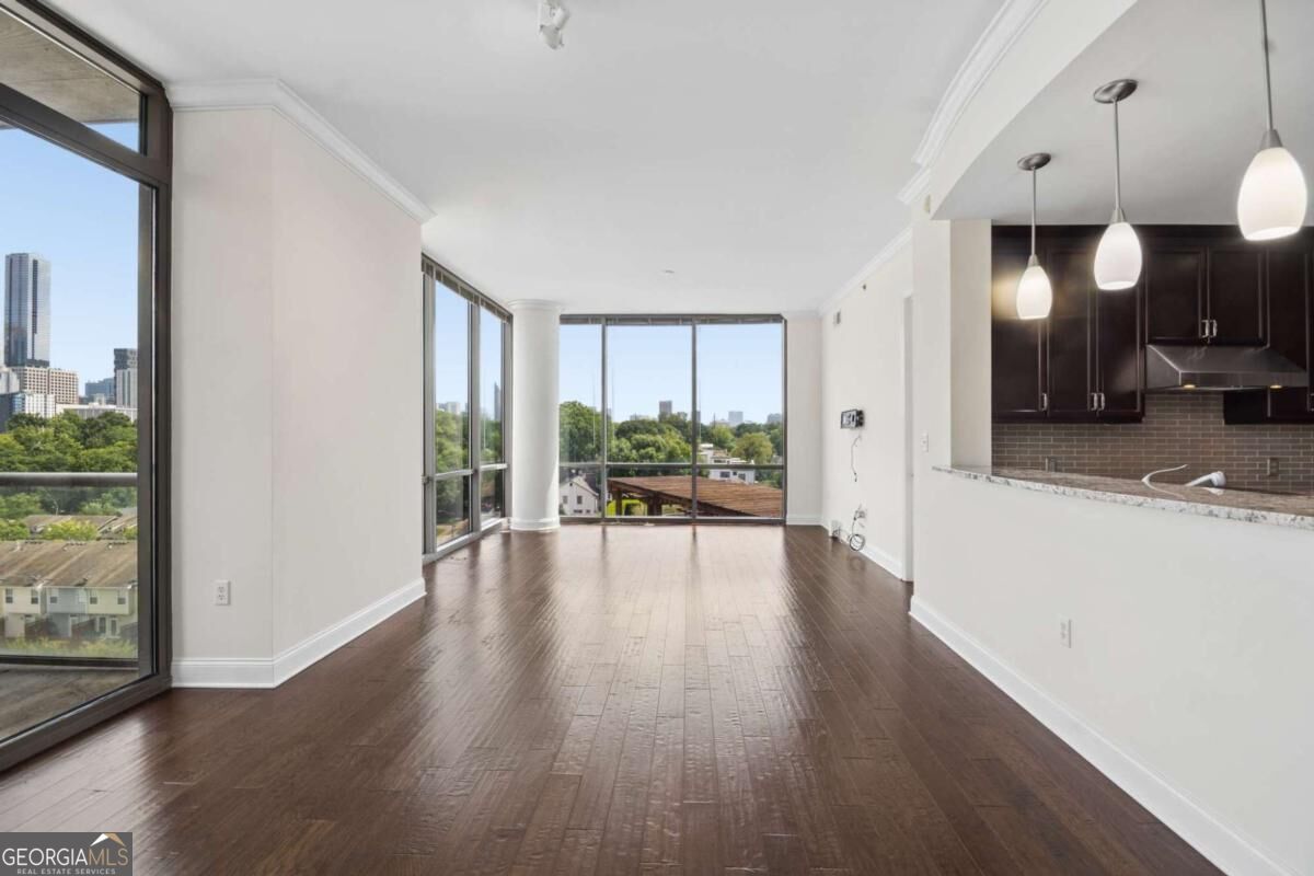 270 17th Street Nw # 601 Property Photo 8