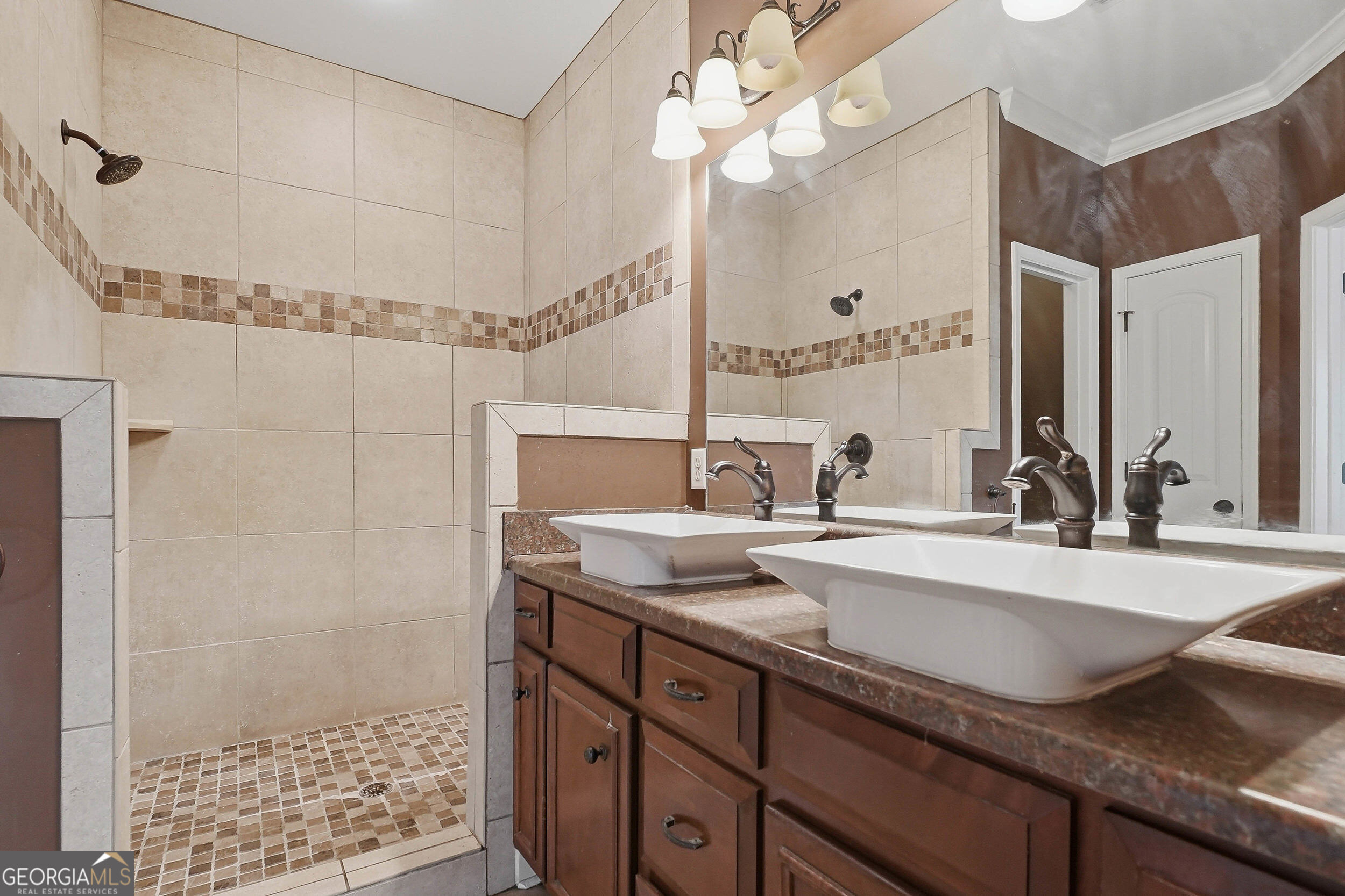 100 Kendal Lane Property Photo 15