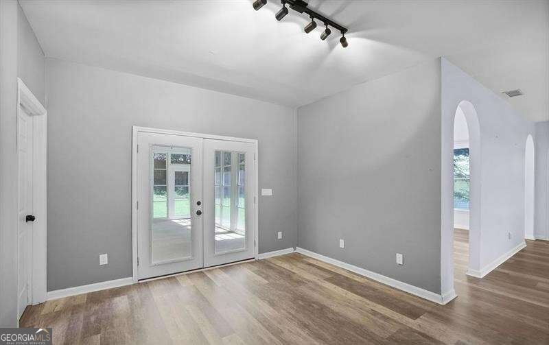 3520 Mystic Drive Property Photo 11
