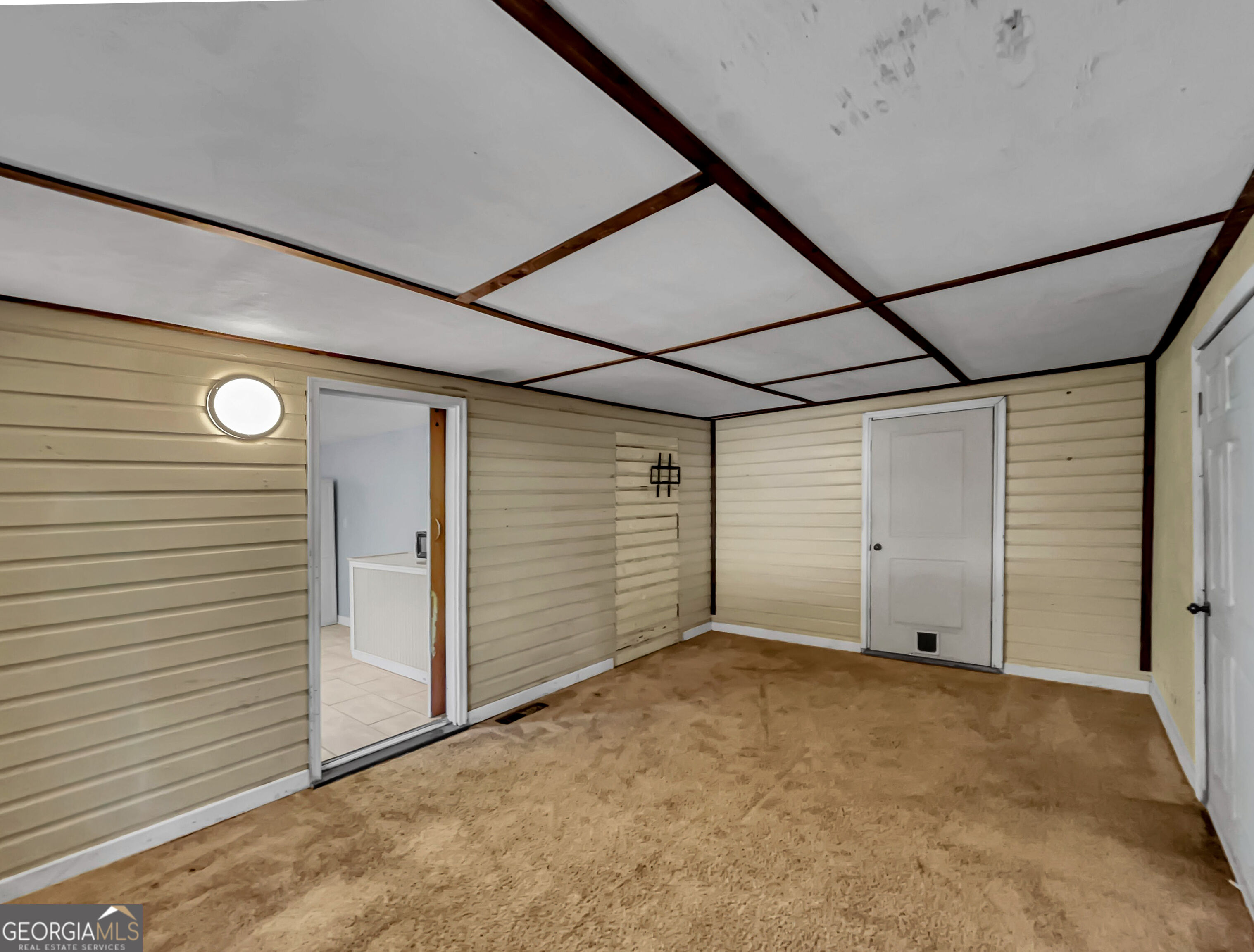 1748 E Broad Street Property Photo 13