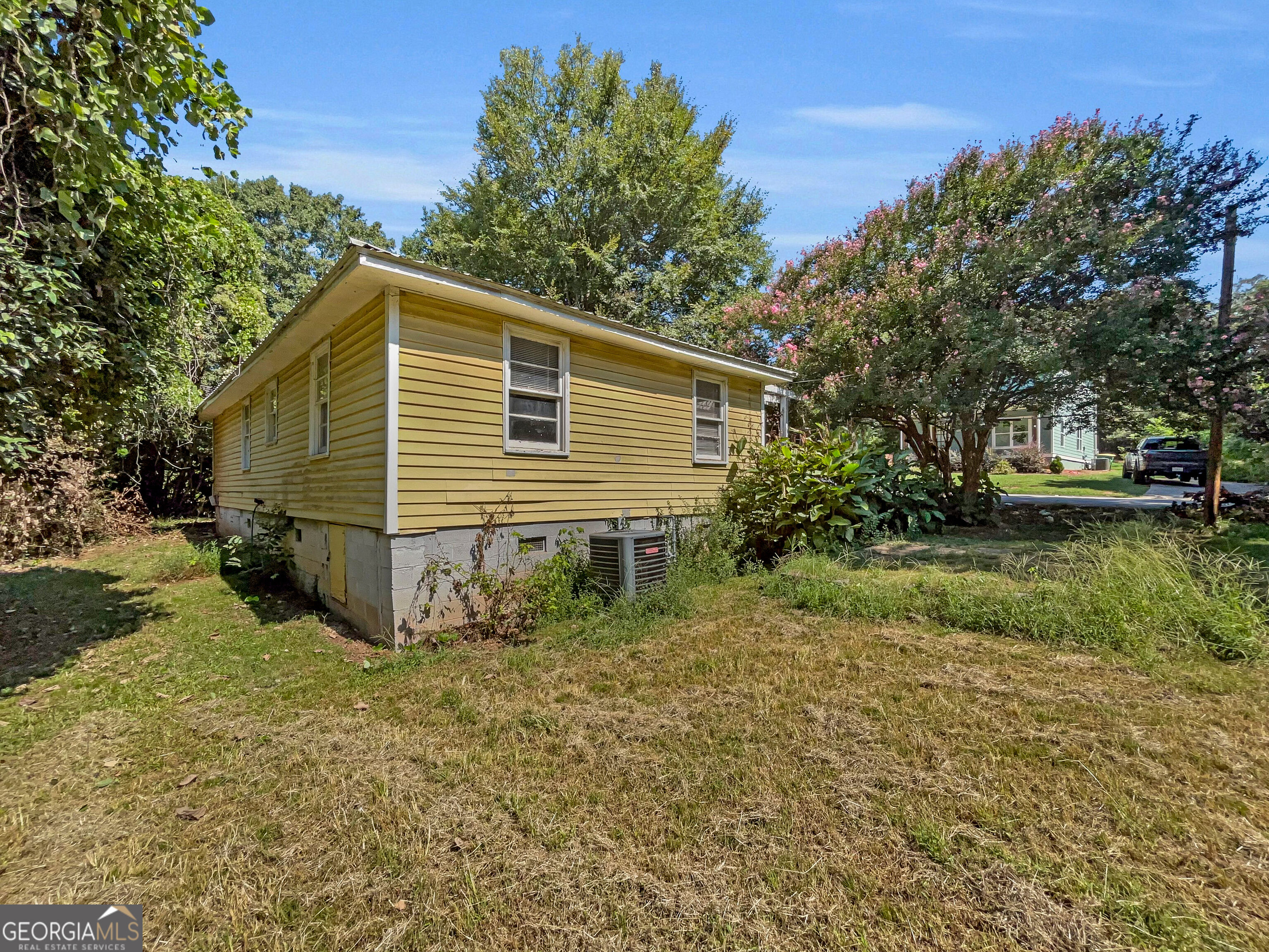 1748 E Broad Street Property Photo 21