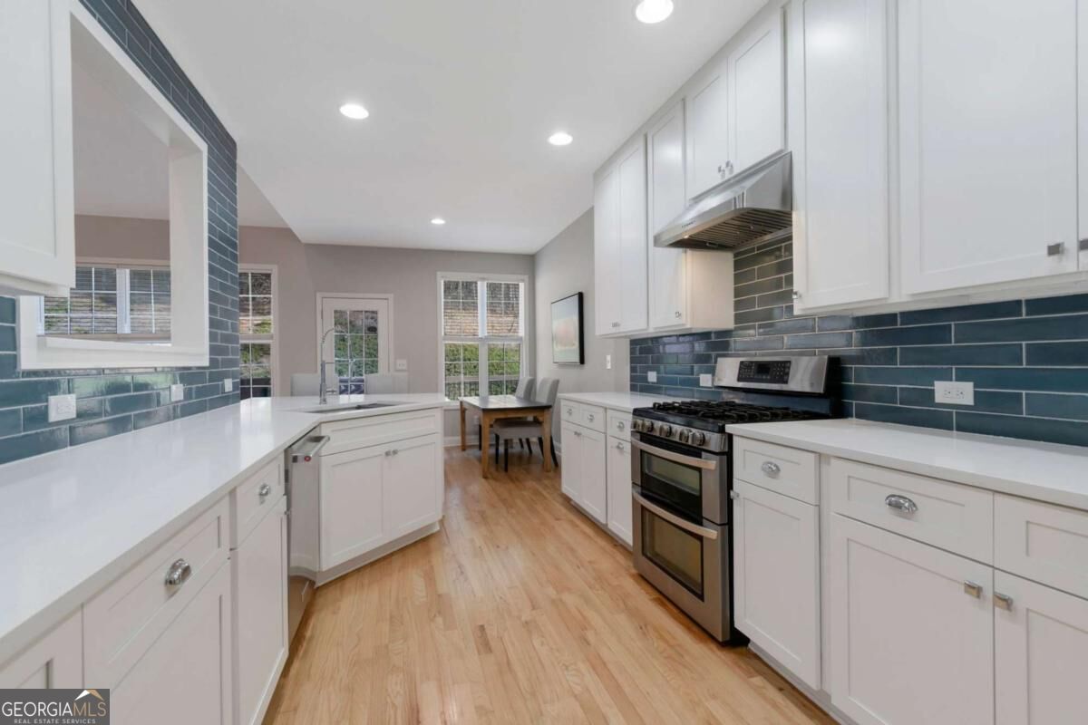 6365 Aarons Way Property Photo 17