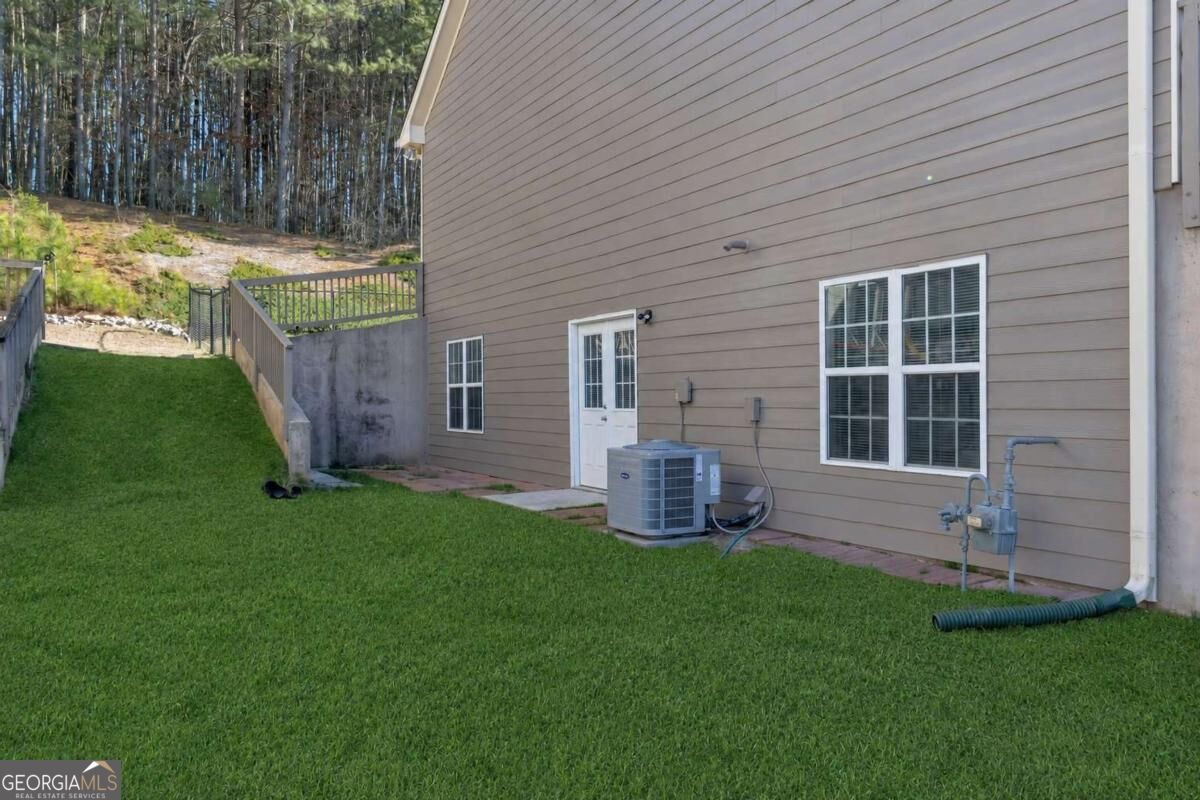 6365 Aarons Way Property Photo 33