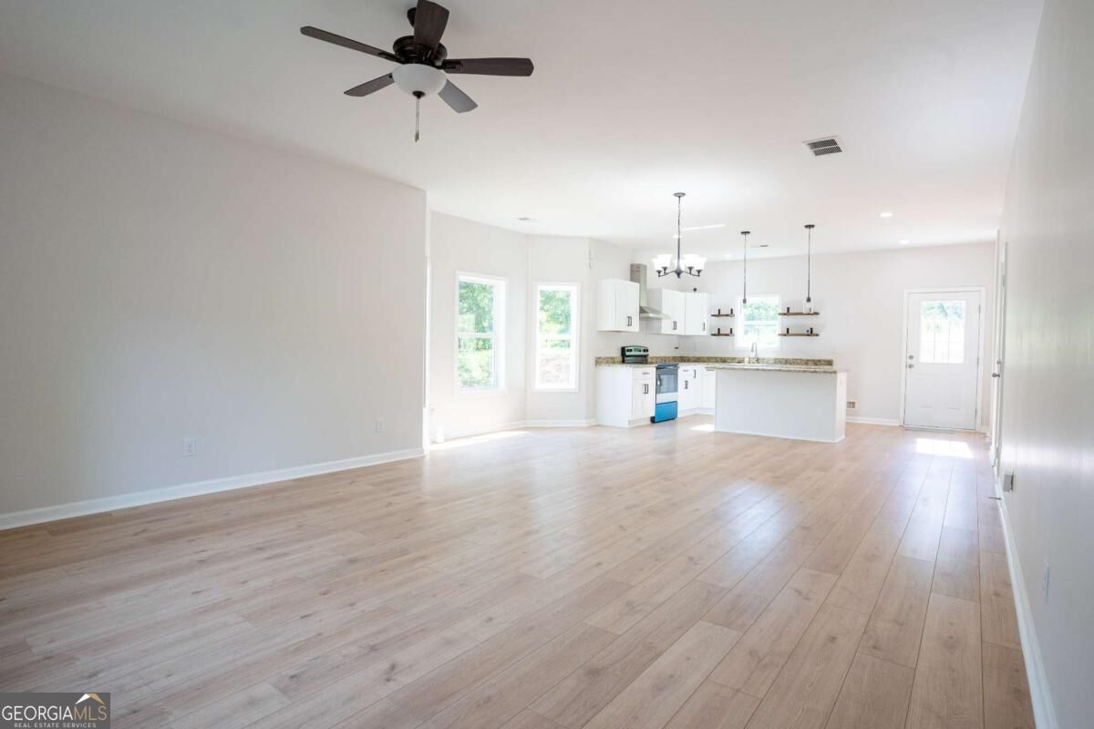 119 Jackson Street Property Photo 4
