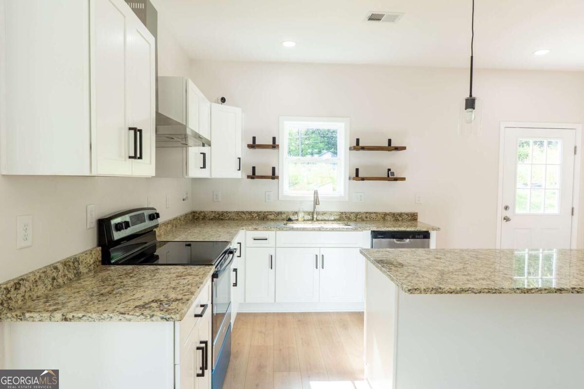 119 Jackson Street Property Photo 7
