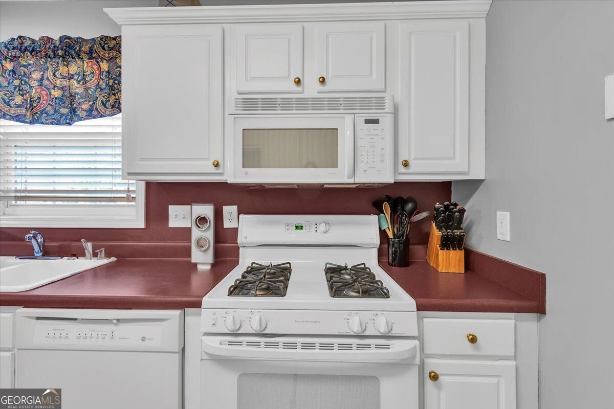 3452 Salem Cove Trail Se Property Photo 6