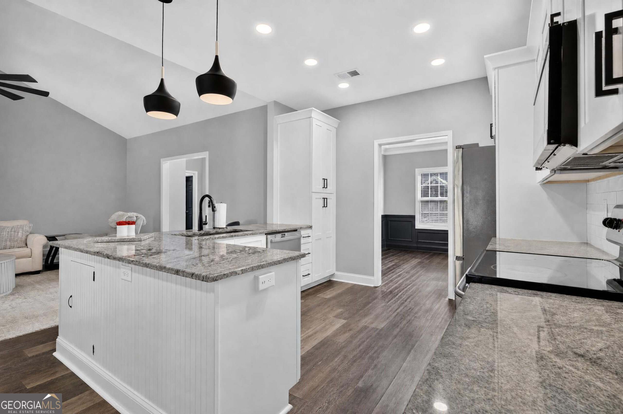144 Feldspar Drive Property Photo 8
