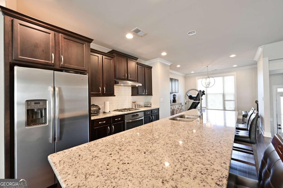 2177 Parkside Glen View Property Photo 4