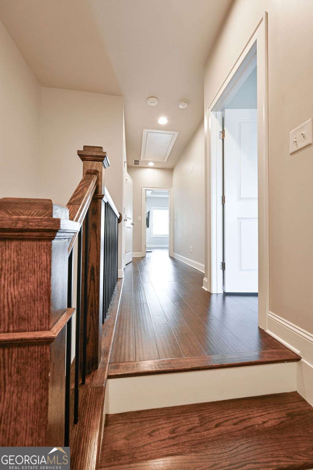 2177 Parkside Glen View Property Photo 9