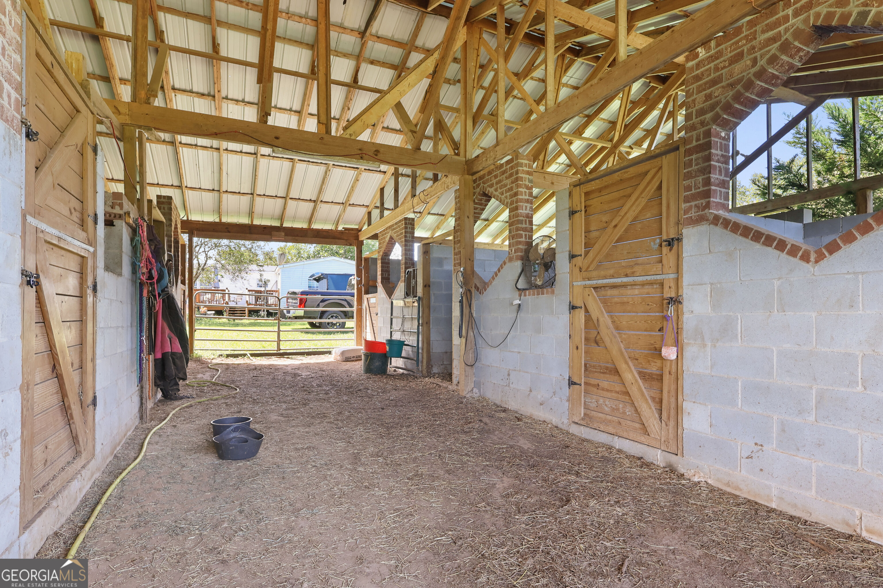 383 Jones Road Property Photo 7