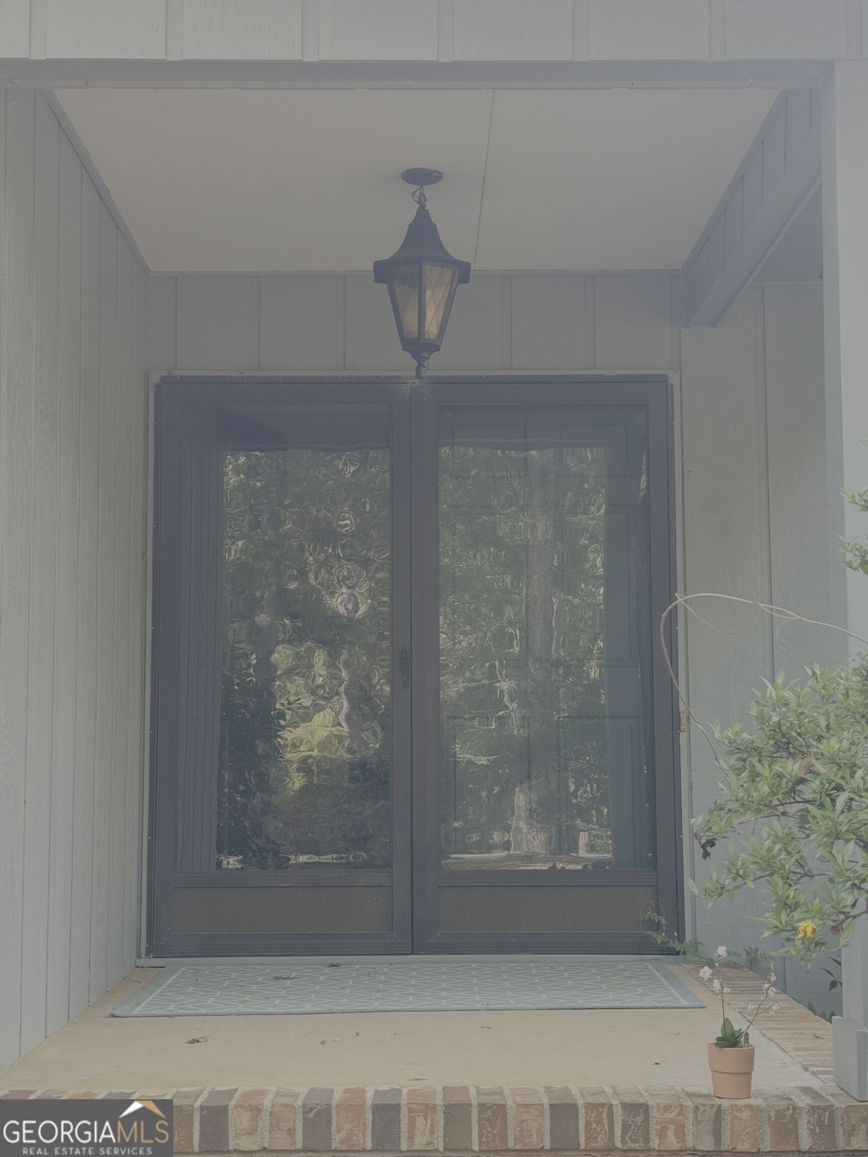220 Rollingwood Drive Property Photo 2