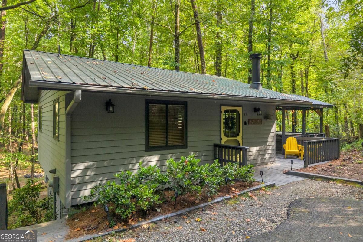 43 Whispering Pines Lane Property Photo 2