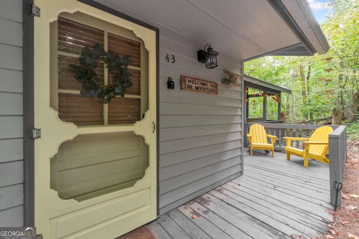 43 Whispering Pines Lane Property Photo 3