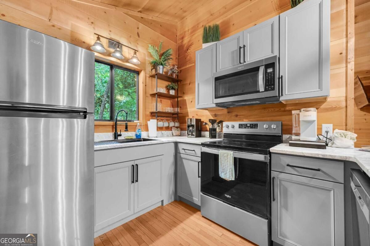 43 Whispering Pines Lane Property Photo 10
