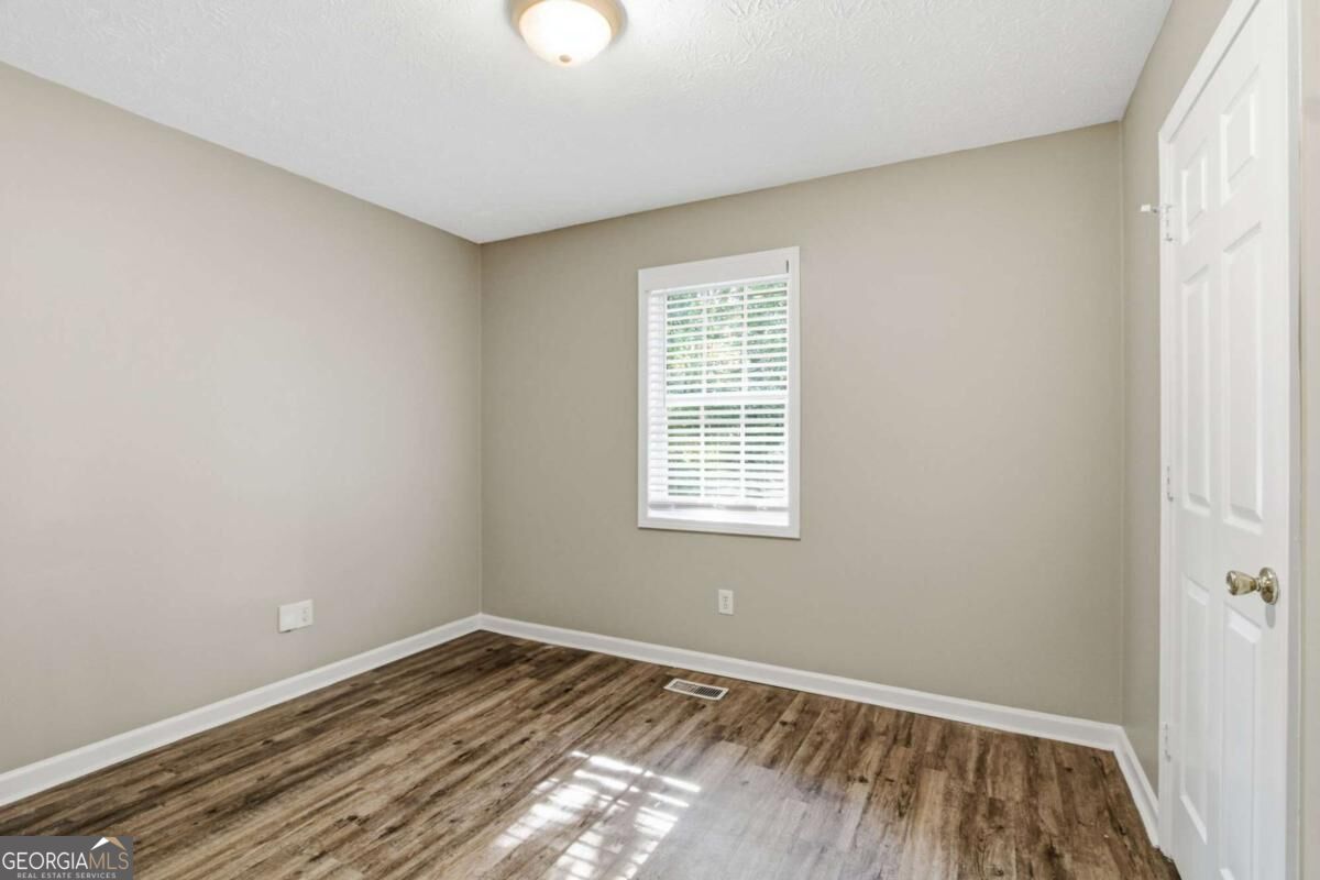 39 Spring Leaf Place Property Photo 7