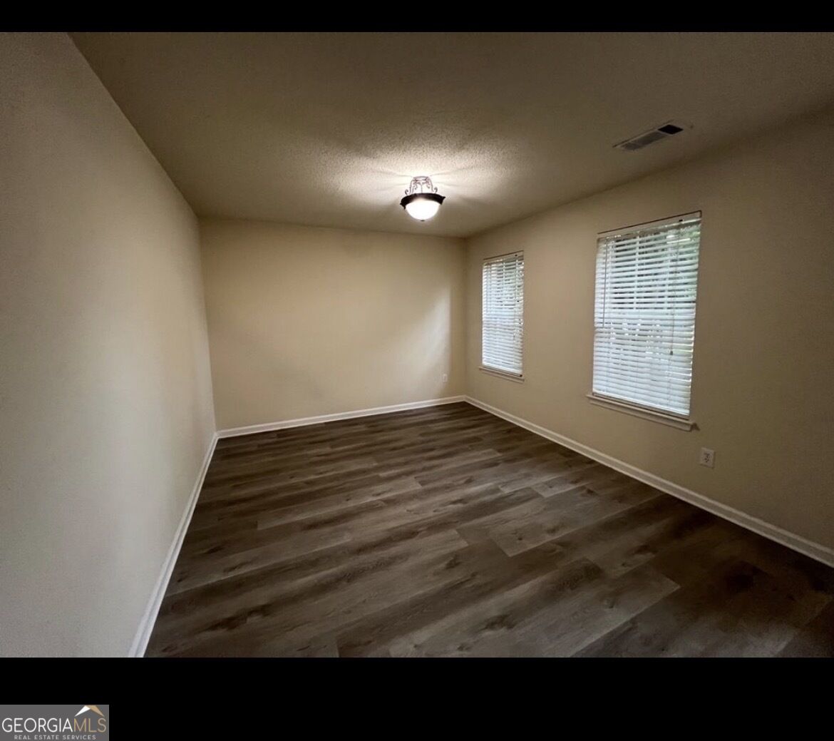 4538 Idlewood Park Property Photo 8