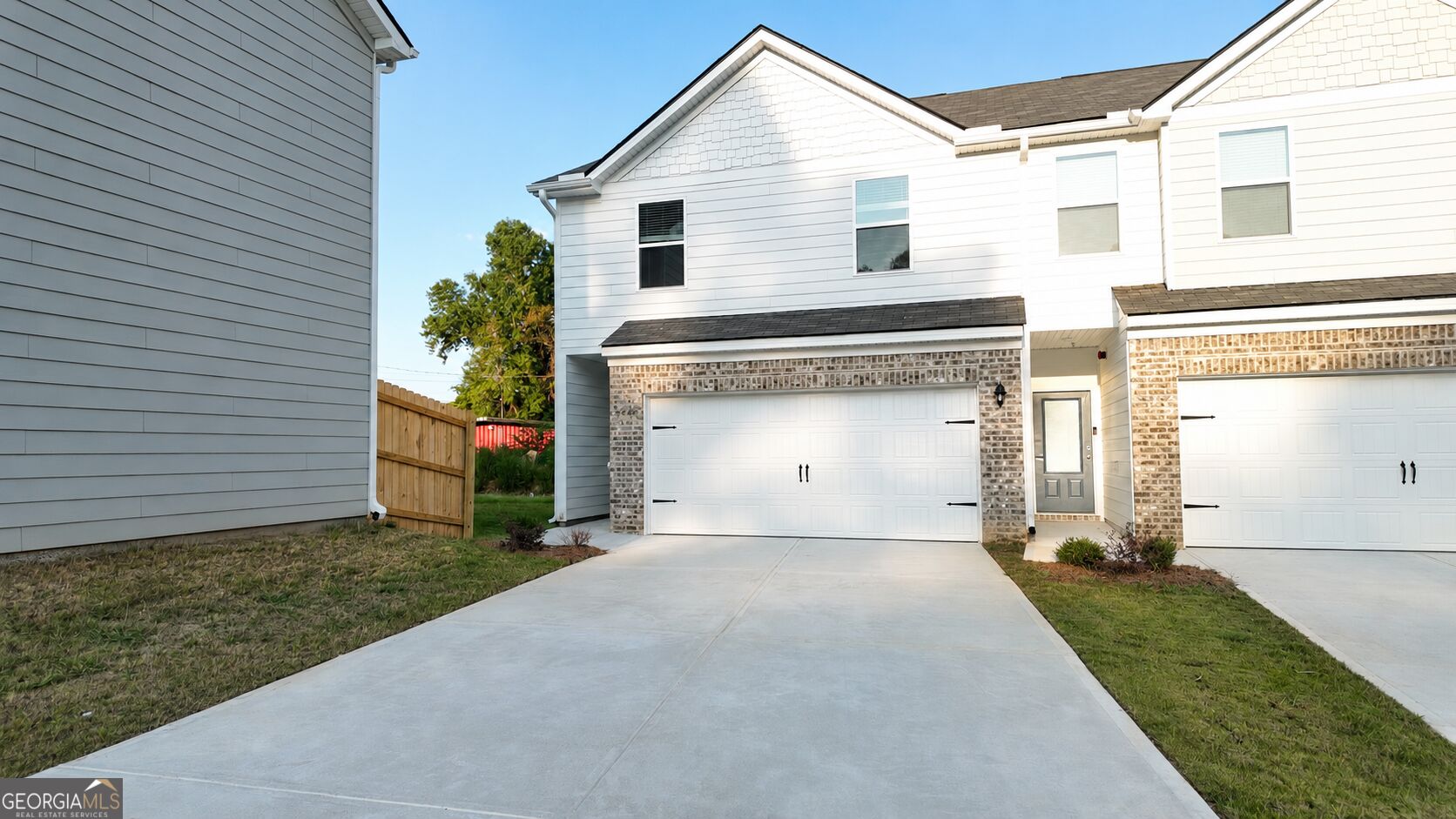 5428 Biltmore Drive Property Photo 1
