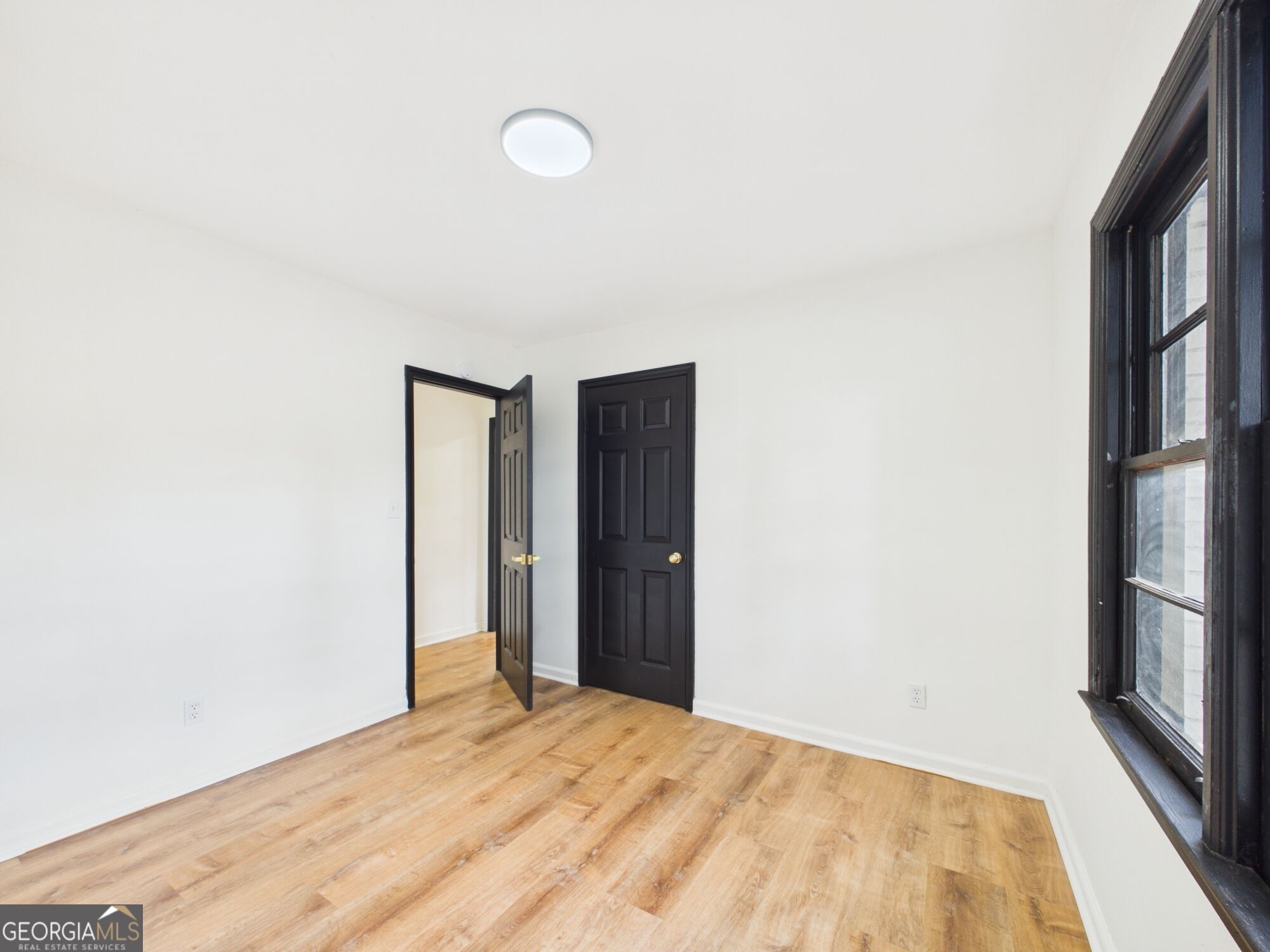 5060 Pinefield Drive Property Photo 17