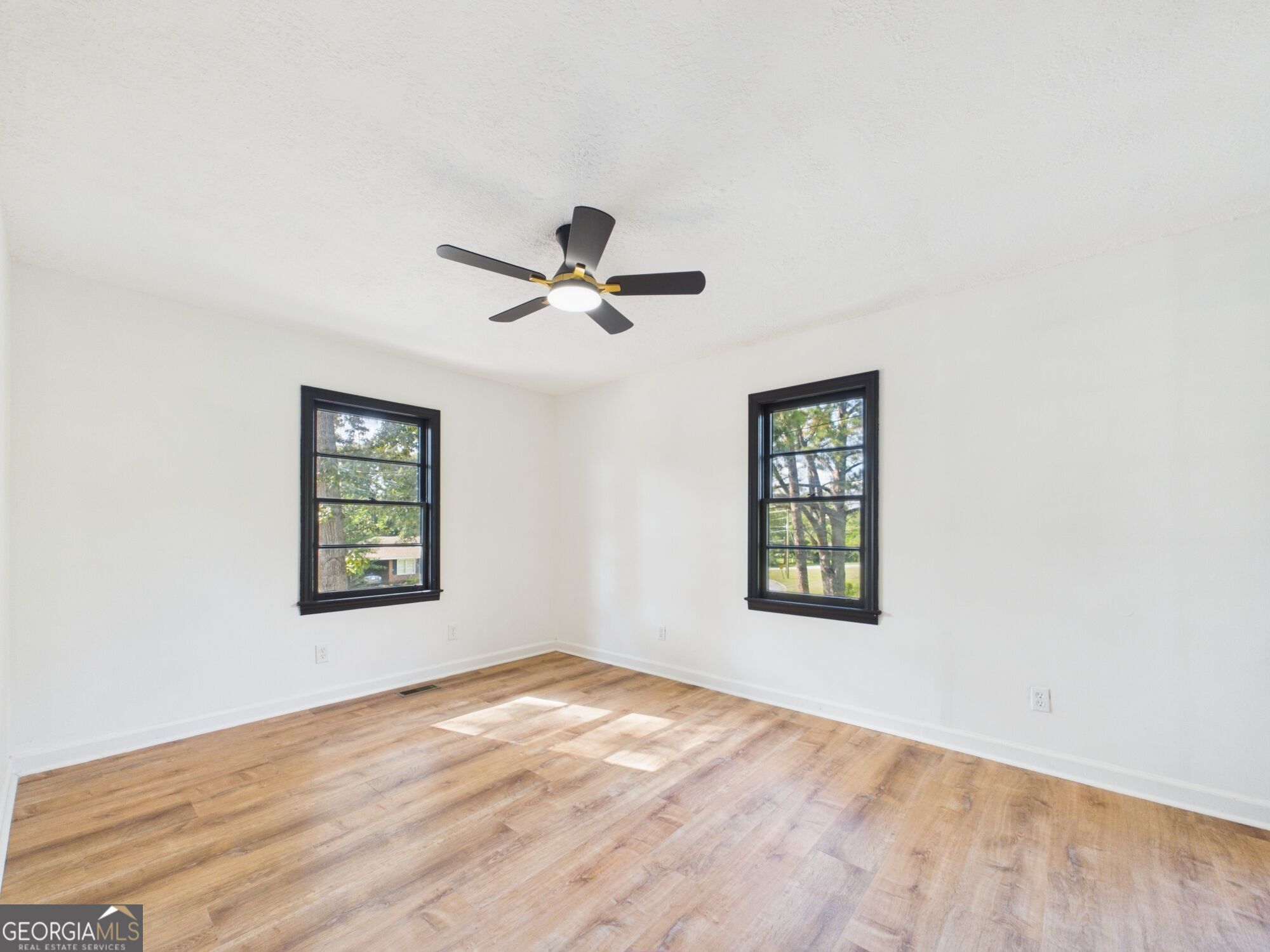 5060 Pinefield Drive Property Photo 21