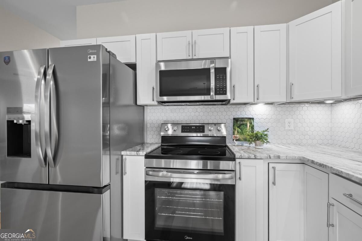 3114 Old Cornelia Highway Property Photo 8