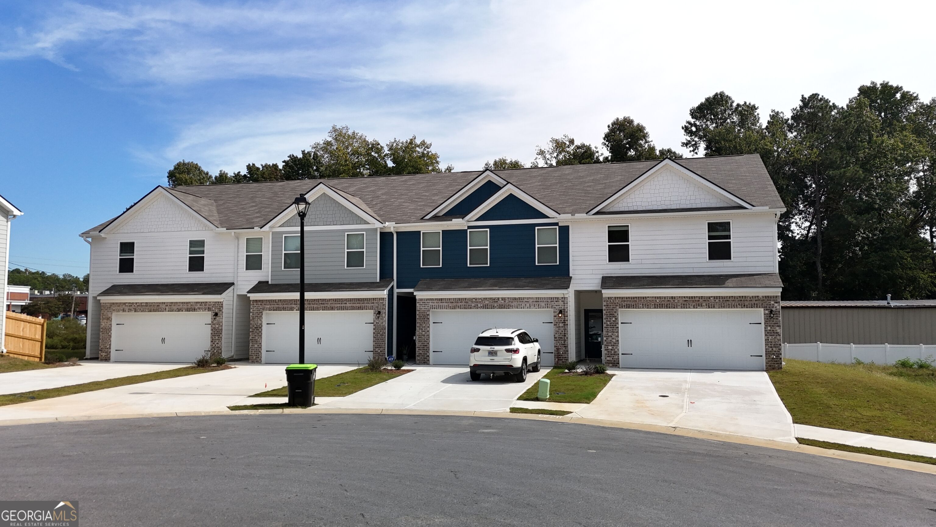5440 Biltmore Drive Property Photo 1