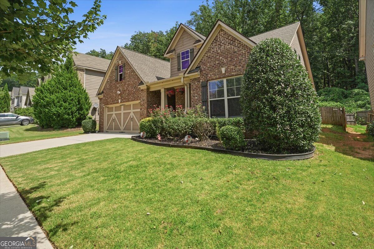 2449 Beauchamp Court Property Photo 3