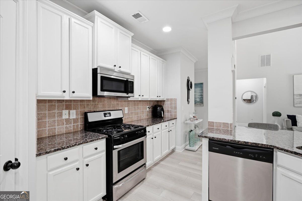 2449 Beauchamp Court Property Photo 25