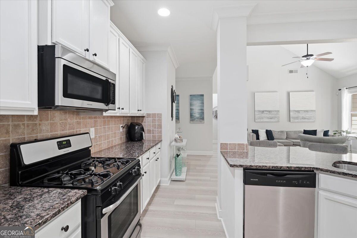 2449 Beauchamp Court Property Photo 26