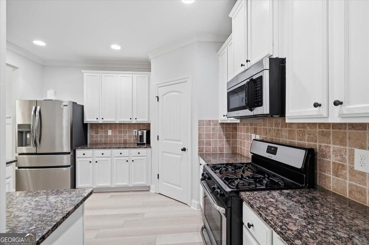 2449 Beauchamp Court Property Photo 28