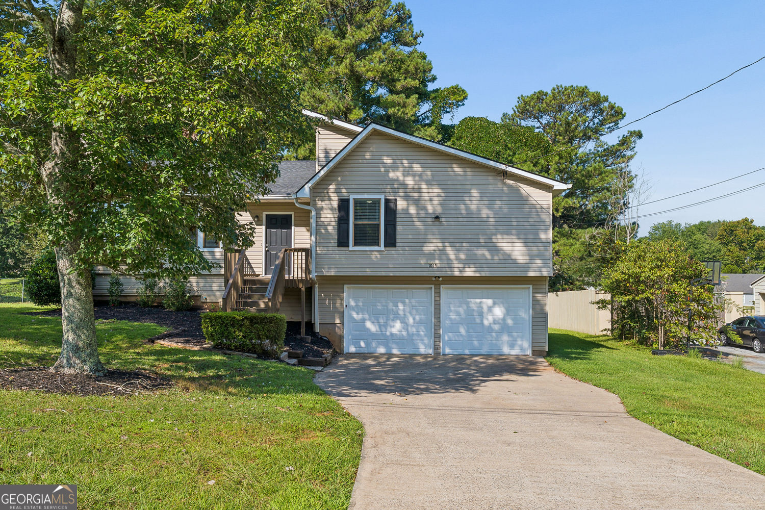 1015 Malibu Drive Property Photo 1