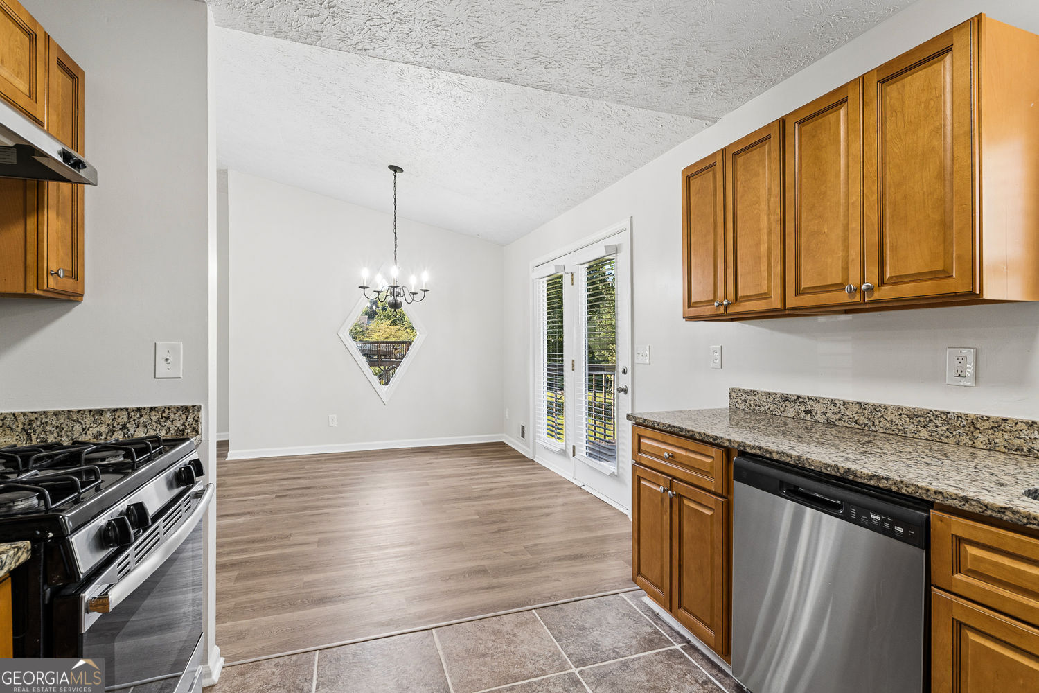 1015 Malibu Drive Property Photo 8