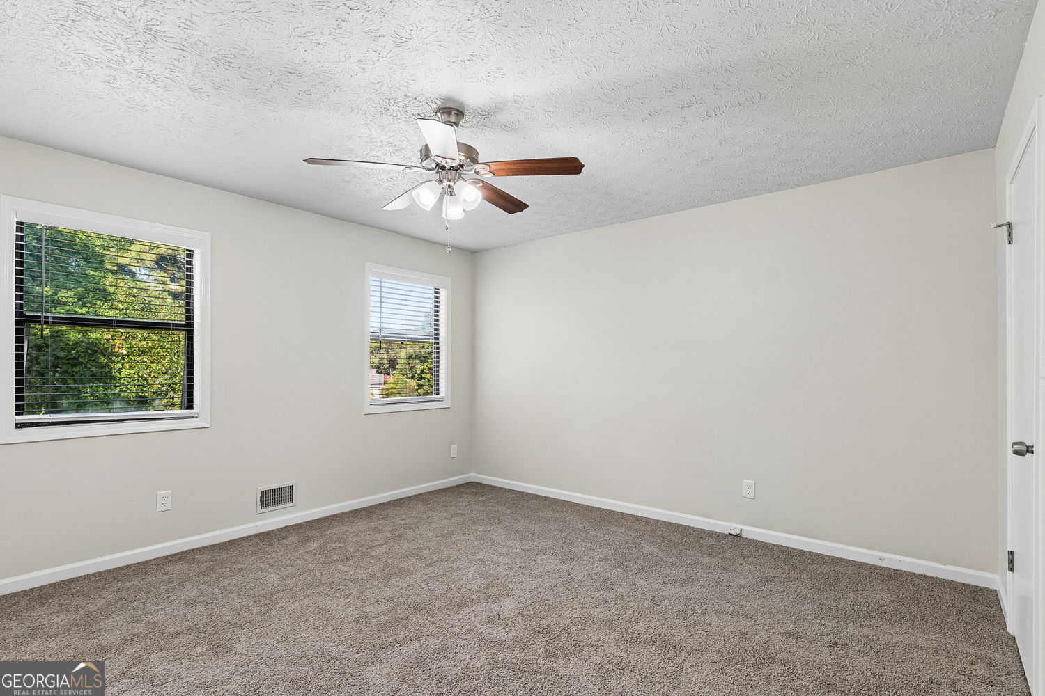 1015 Malibu Drive Property Photo 12