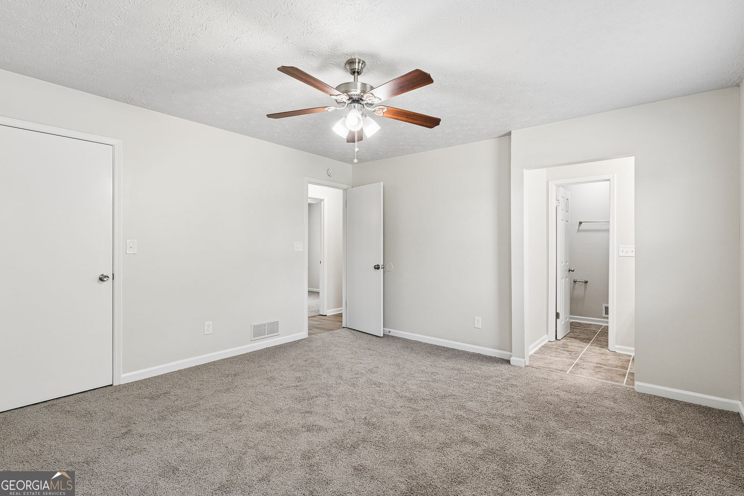 1015 Malibu Drive Property Photo 13