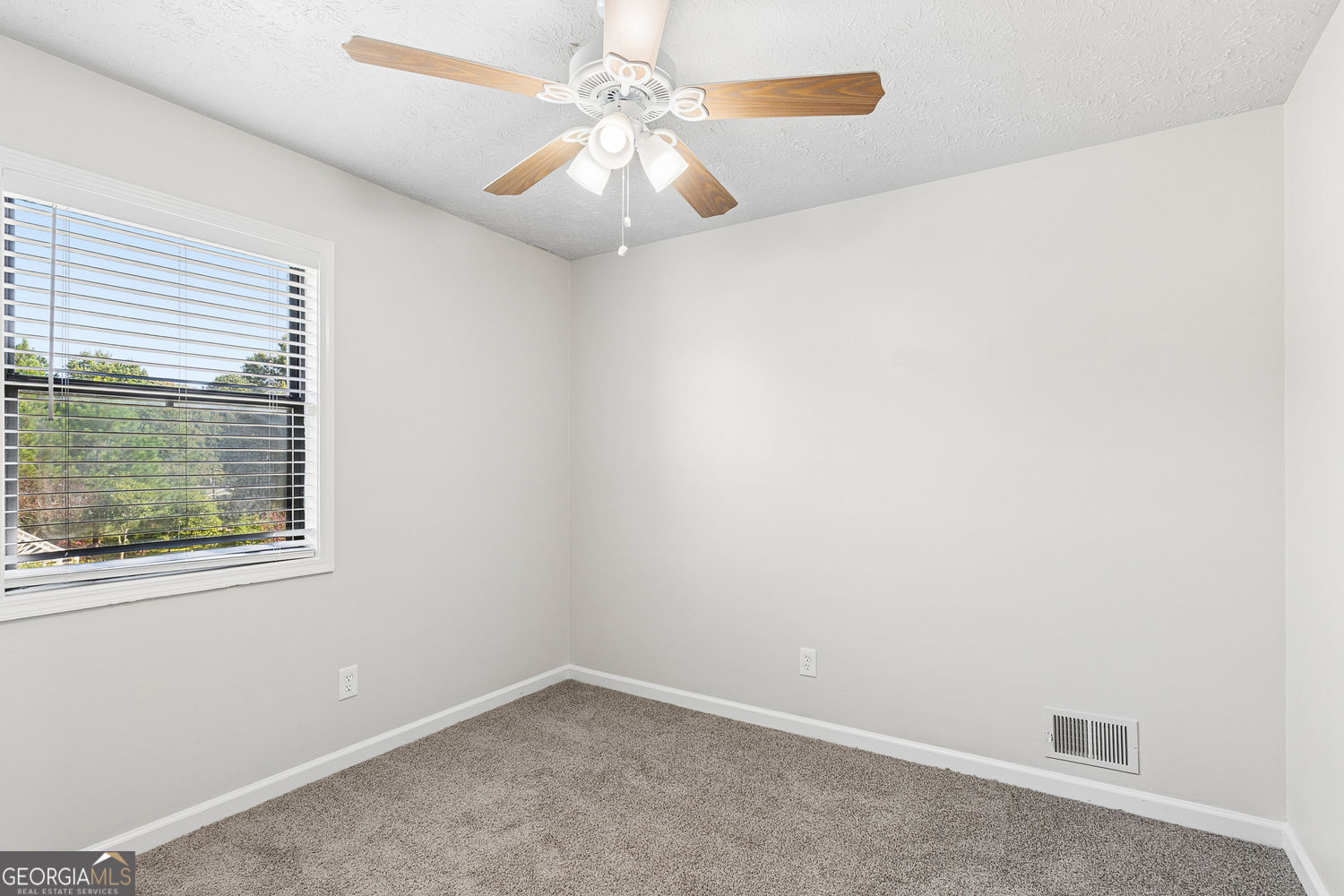 1015 Malibu Drive Property Photo 16