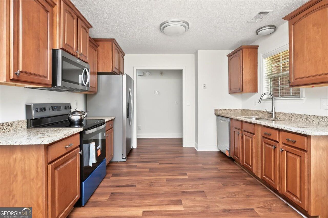 402 Sugarloaf Parkway Property Photo 21